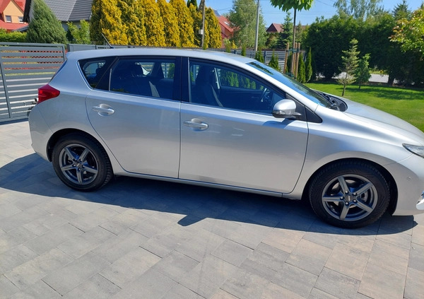 Toyota Auris cena 44900 przebieg: 129000, rok produkcji 2013 z Rzeszów małe 497